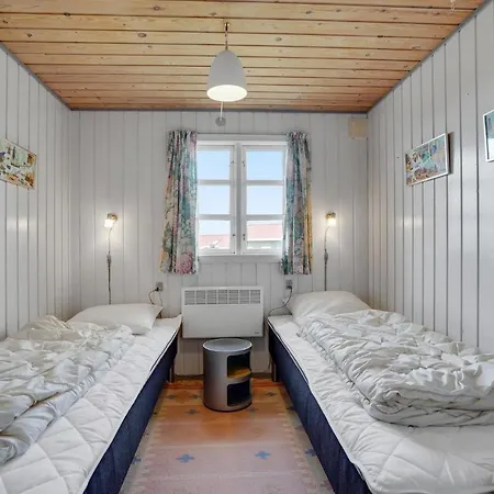 In Fano With Kitchen Holiday home *